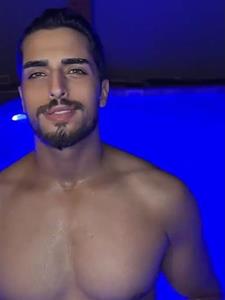 Dariusz 23 éves férfi, Pest megye