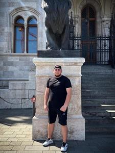 Dávid 25 éves férfi, Budapest