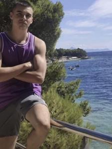 Dávid 21 éves férfi, Budapest