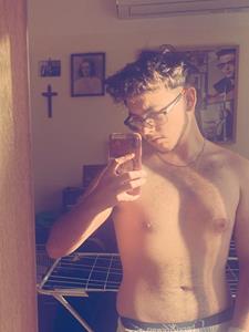 david 18 éves férfi, Budapest