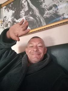 Dénes 42 éves férfi, Pest megye