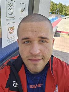 Diego 30 éves férfi, Budapest