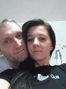 Dodi 44 és 34 éves férfi, Banskobystrický