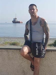 Doki 40 éves férfi, Budapest