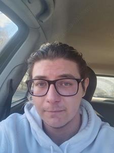 DoktorDoki 25 éves férfi, Komárom-Esztergom megye