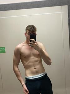 Donatello 21 éves férfi, Pest megye