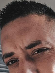 Egynős 30 éves férfi, Budapest