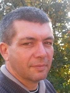 élveznijó 47 éves férfi, Pest megye