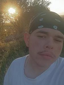 Eriko 18 éves férfi, Budapest