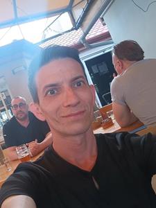 Fischer 37 éves férfi, Trnavský