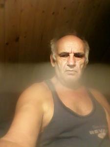 fjani 77 éves férfi, Jász-Nagykun-Szolnok megye
