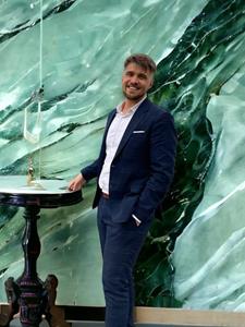 Flo 27 éves férfi, Budapest