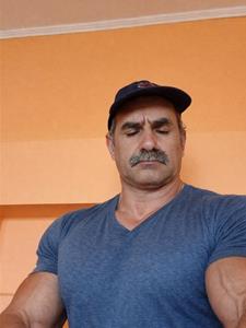 fodrászpisti 59 éves férfi, Győr-Moson-Sopron megye