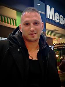 Ford 35 éves férfi, Komárom-Esztergom megye