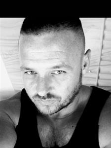 Fredy 37 éves férfi, Békés megye
