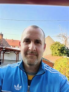Frenki 42 éves férfi, Veszprém megye