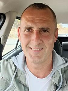 Frenki 42 éves férfi, Veszprém megye