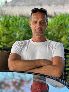 Georg 55 éves férfi, Budapest