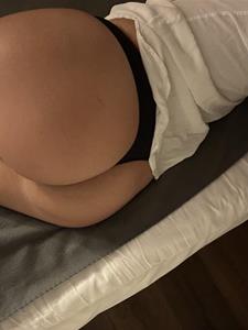 Georgina 29 és 31 éves nő, Pest megye