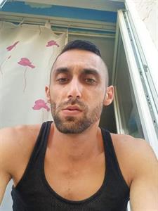 geri 32 éves férfi, Győr-Moson-Sopron megye
