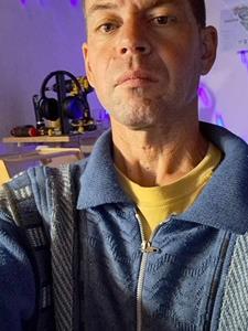 Gumikacsa 47 éves férfi, Csongrád megye