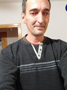 Gyuri 51 éves férfi, Pest megye