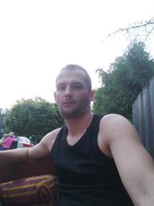 Gyuszi 37 éves férfi, Budapest