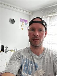 Gyuszi 40 éves férfi, Heves megye