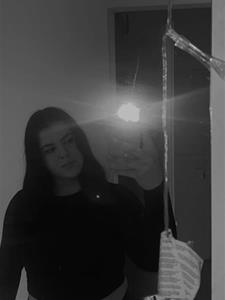 Hani 19 éves nő, Békés megye