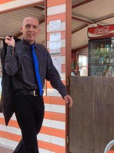 Hmmm0714 45 éves férfi, Komárom-Esztergom megye