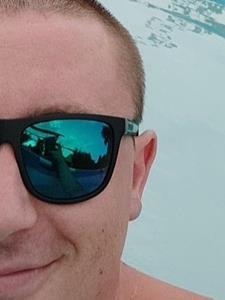 Homasitass 32 éves férfi, Komárom-Esztergom megye