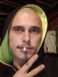 Hooligan 28 éves férfi, Békés megye