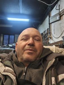 Hosszúan 46 éves férfi, Budapest