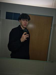 Hunorrgdi 18 éves férfi, Komárom-Esztergom megye