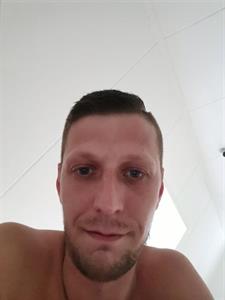 Hurricane 37 éves férfi, Jász-Nagykun-Szolnok megye