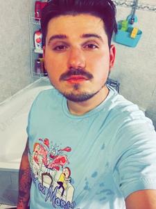 geryxxx 29 éves férfi, Pest megye
