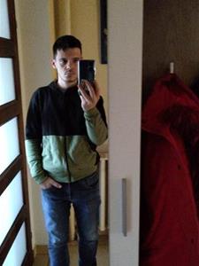 isti 28 éves férfi, Pest megye