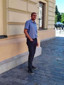 István 45 éves férfi, Fejér megye