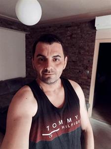 Jani 38 éves férfi, Hajdú-Bihar megye