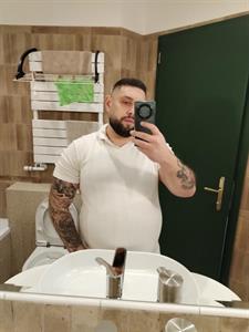 Jano 32 éves férfi, Budapest