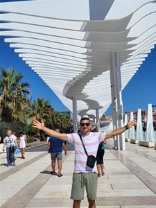 János 39 éves férfi, Budapest