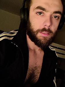 Jenci 27 éves férfi, Budapest