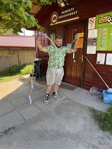 Joel 25 éves férfi, Budapest