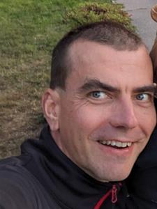 Joey 45 éves férfi, Heves megye