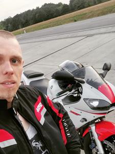 Johnny 34 éves férfi, Győr-Moson-Sopron megye