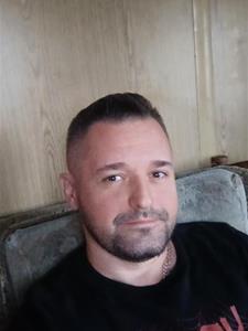 Johny87 39 éves férfi, Pest megye