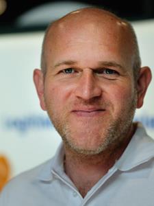 Jony 43 éves férfi, Pest megye