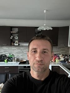 József55 42 éves férfi, Csongrád megye