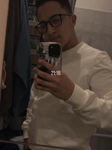 Jozsi 18 éves férfi, Budapest