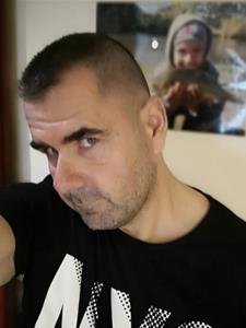 Karesz 51 éves férfi, Jász-Nagykun-Szolnok megye